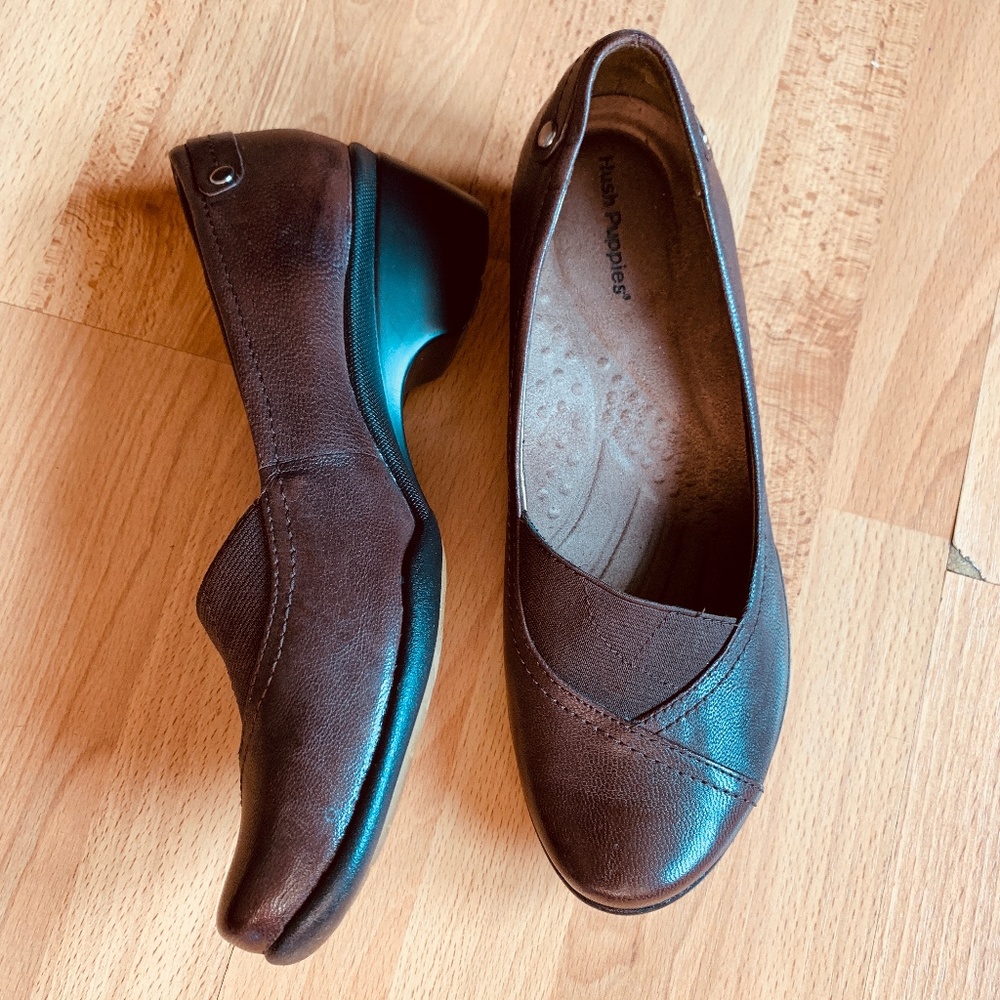 Hush Puppies Women's Brown slip in 6.5 W
